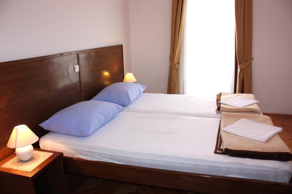 Mb Bed&Breakfast Pag Town Værelse billede